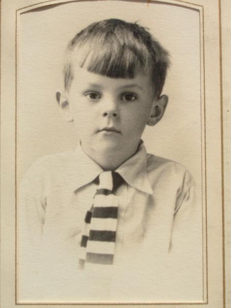 ABk53- James (Jim) Delves b.1924 Son of John Victor and Clare Delves (Cousin Jim).jpg - James (Jim) Delves b.1924 Son of John Victor and Clare Delves (Cousin Jim)